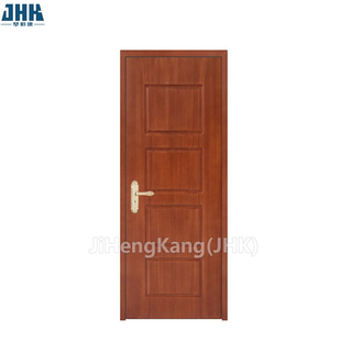 Porta de banheiro com perfil de porta de madeira nivelada